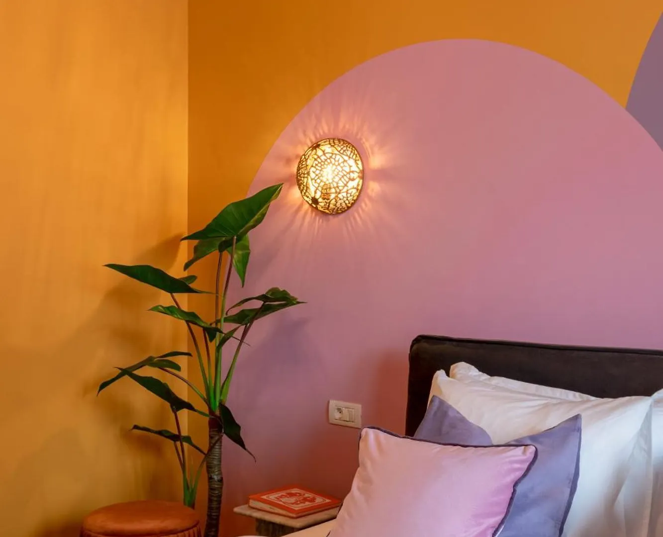Wes Anderson In Bucharest Apartment 0*,