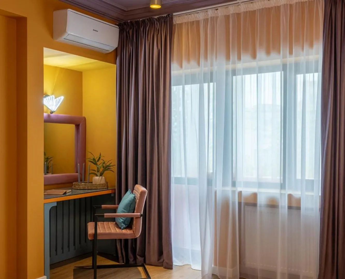 Wes Anderson In Bucharest Apartment